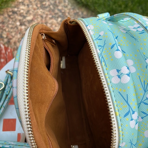 🌸Slightly used KATIA Camera Bag🌺 - Picture 3 of 7